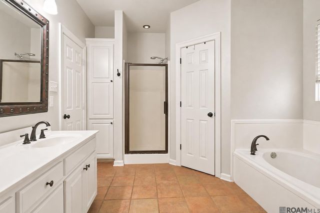 16428 Ole Homestead Ln, Prairieville, LA 70769