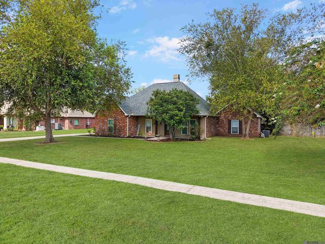 16428 Ole Homestead Ln, Prairieville, LA 70769