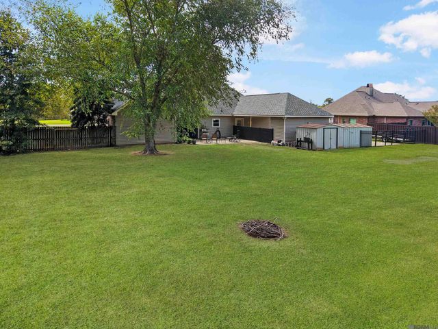 16428 Ole Homestead Ln, Prairieville, LA 70769
