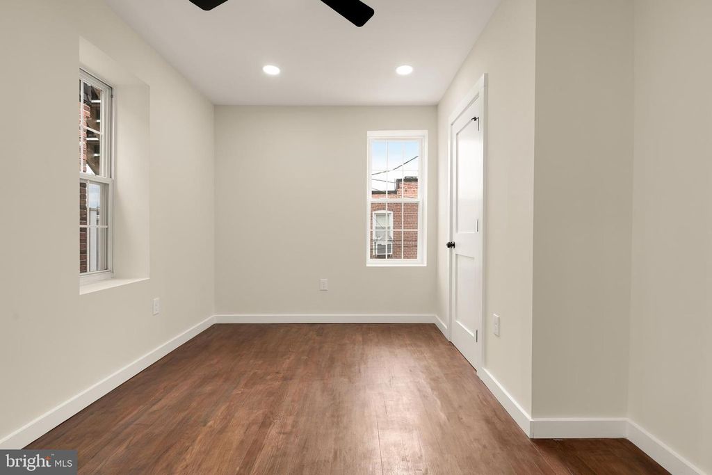 Image 14 of property listing at 3122 E BALTIMORE ST, Baltimore, MD 21224