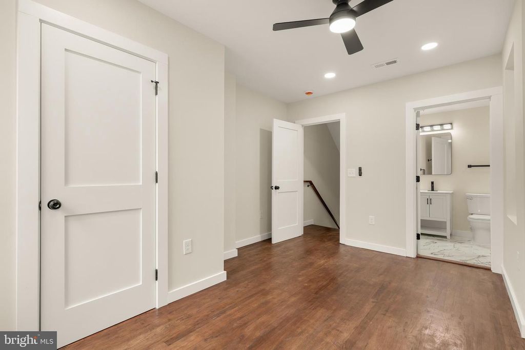 Image 15 of property listing at 3122 E BALTIMORE ST, Baltimore, MD 21224