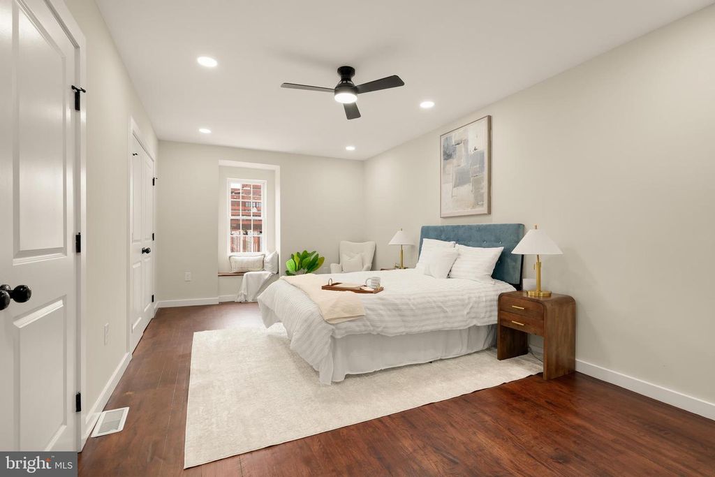Image 24 of property listing at 3122 E BALTIMORE ST, Baltimore, MD 21224
