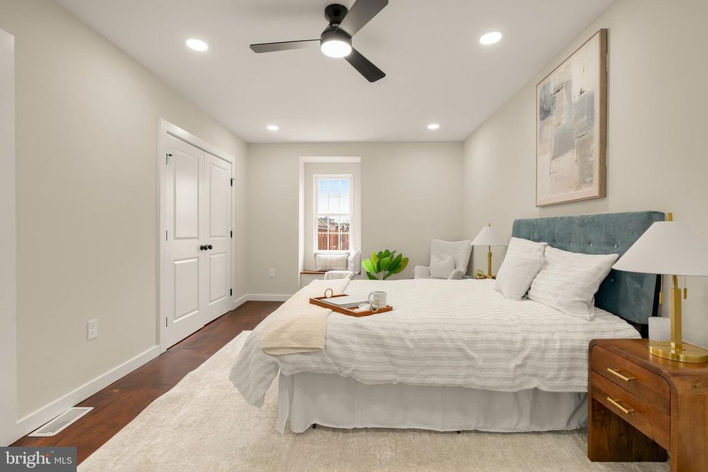 Image 25 of property listing at 3122 E BALTIMORE ST, Baltimore, MD 21224