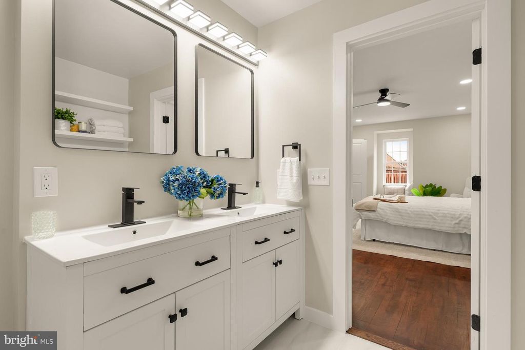 Image 30 of property listing at 3122 E BALTIMORE ST, Baltimore, MD 21224