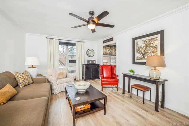 781 Palmer Road 4F, Bronxville, NY 10708