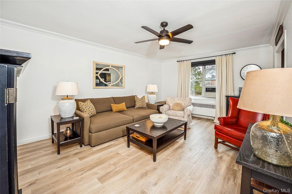 781 Palmer Road 4F, Bronxville, NY 10708