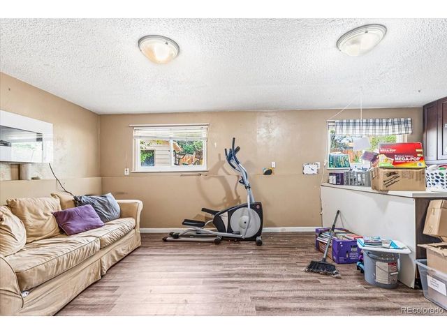 9755 Elizabeth St, Thornton, CO 80229