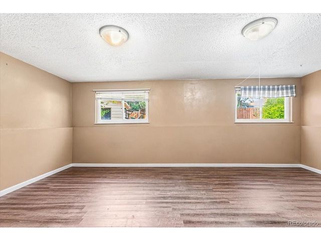 9755 Elizabeth St, Thornton, CO 80229