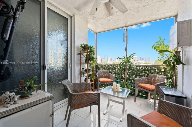 17890 W Dixie 603, North Miami Beach, FL 33160