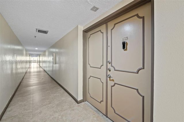 17890 W Dixie 603, North Miami Beach, FL 33160