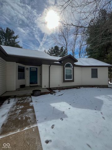 1610 N Sommer Lane, Crawfordsville, IN 47933