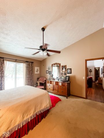 1610 N Sommer Lane, Crawfordsville, IN 47933