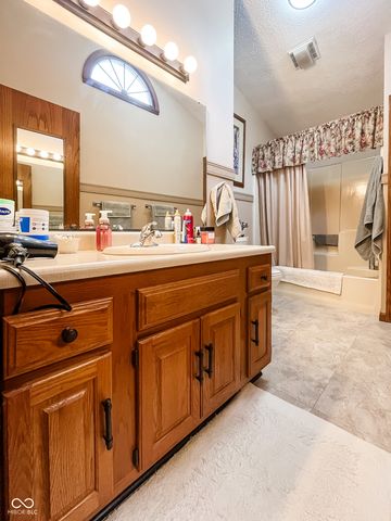 1610 N Sommer Lane, Crawfordsville, IN 47933