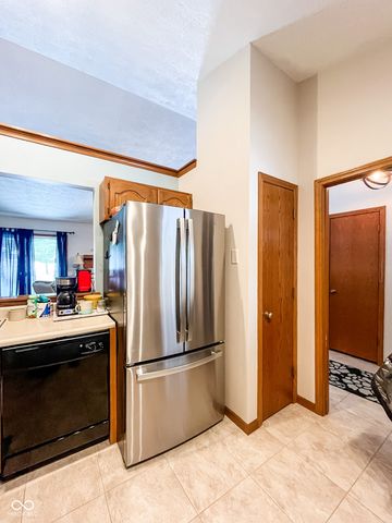 1610 N Sommer Lane, Crawfordsville, IN 47933