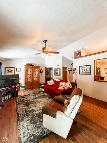 1610 N Sommer Lane, Crawfordsville, IN 47933