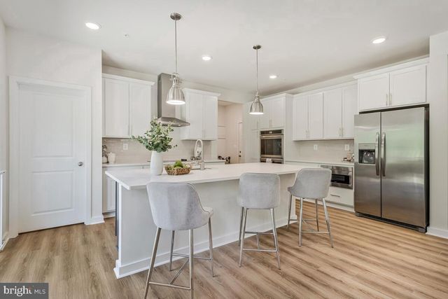 5514 GLEN AVE, Lanham, MD 20706