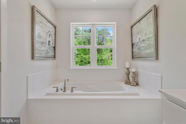 5514 GLEN AVE, Lanham, MD 20706