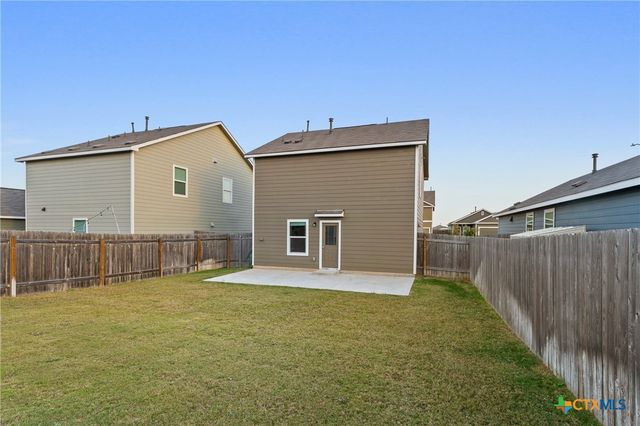 130 Soapstone Pass, Maxwell, TX 78656