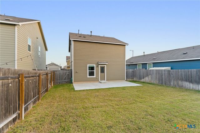 130 Soapstone Pass, Maxwell, TX 78656