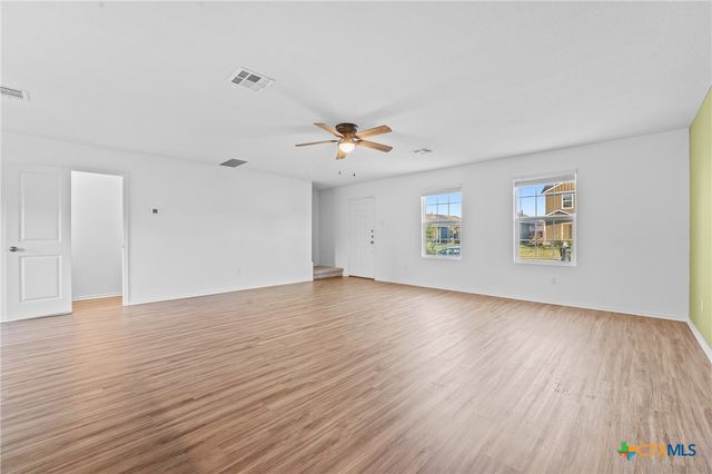 130 Soapstone Pass, Maxwell, TX 78656