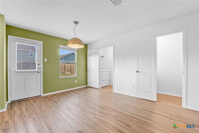 130 Soapstone Pass, Maxwell, TX 78656