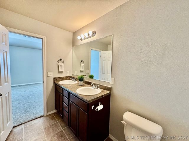 7401 S Elder Avenue, Broken Arrow, OK 74011