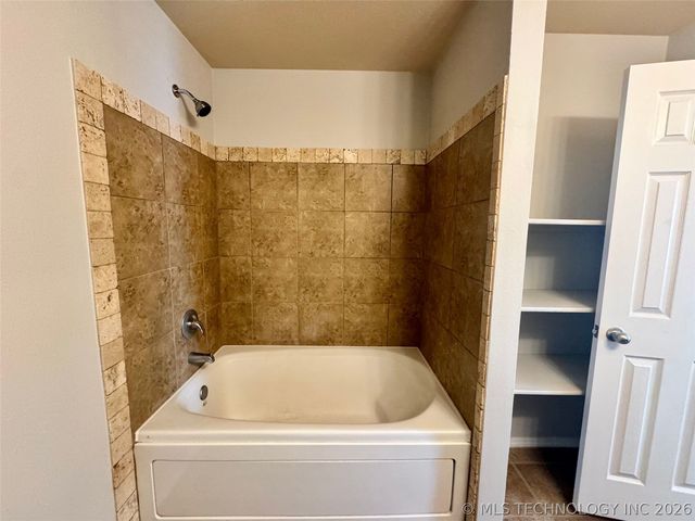 7401 S Elder Avenue, Broken Arrow, OK 74011