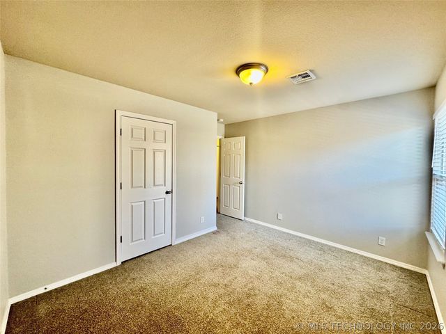 7401 S Elder Avenue, Broken Arrow, OK 74011