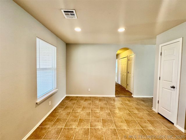 7401 S Elder Avenue, Broken Arrow, OK 74011