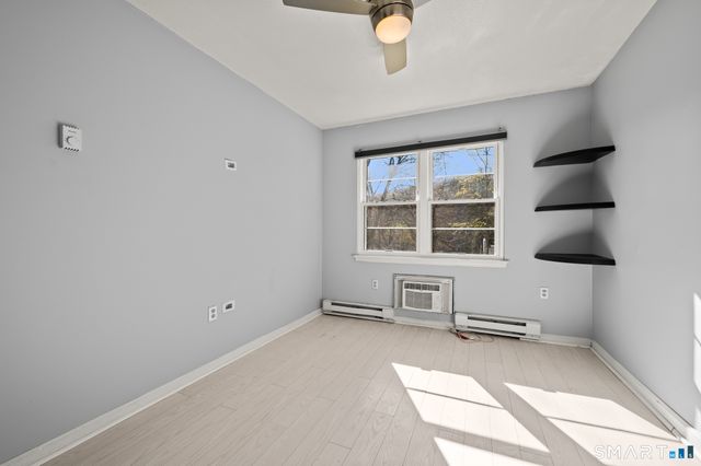 15 Surrey Lane 15, Torrington, CT 06790