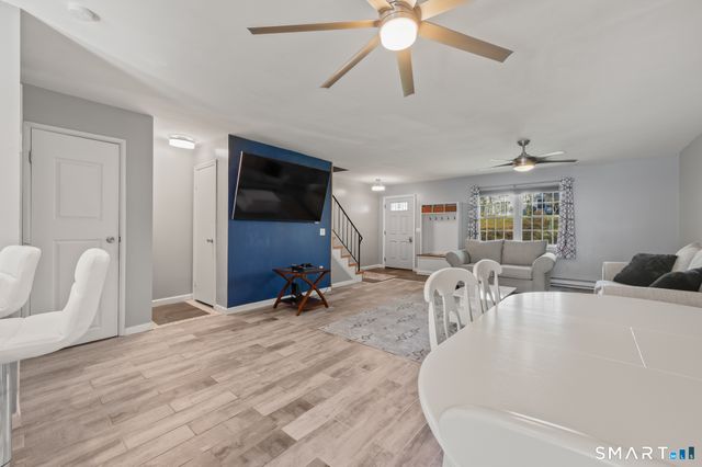 15 Surrey Lane 15, Torrington, CT 06790