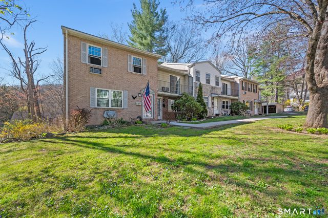 15 Surrey Lane 15, Torrington, CT 06790