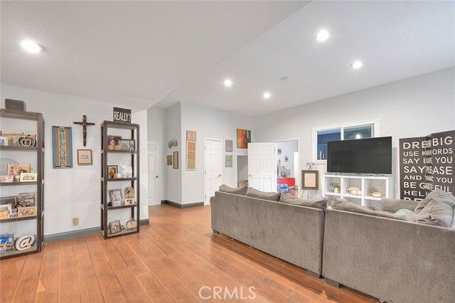 8529 Nielson, Phelan, CA 92371