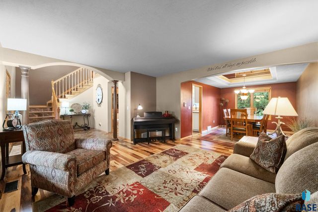 1506 S Gray Goose Cir Circle, Sioux Falls, SD 57110
