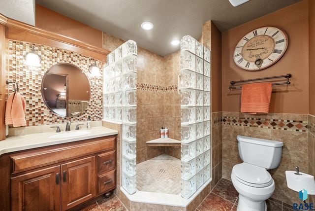 1506 S Gray Goose Cir Circle, Sioux Falls, SD 57110