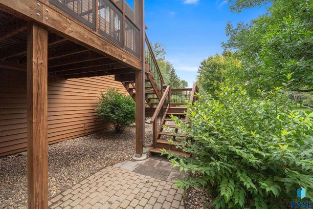 1506 S Gray Goose Cir Circle, Sioux Falls, SD 57110