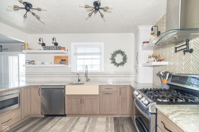 1132 Chapman Drive, Greenfield, IN 46140