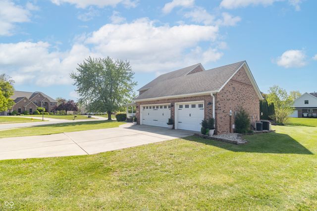 1132 Chapman Drive, Greenfield, IN 46140