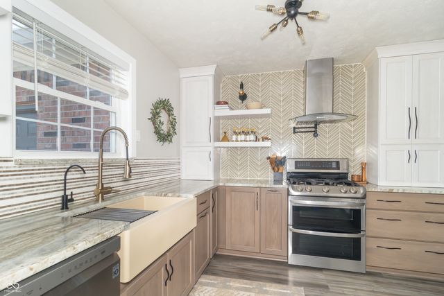 1132 Chapman Drive, Greenfield, IN 46140