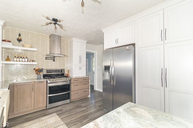 1132 Chapman Drive, Greenfield, IN 46140