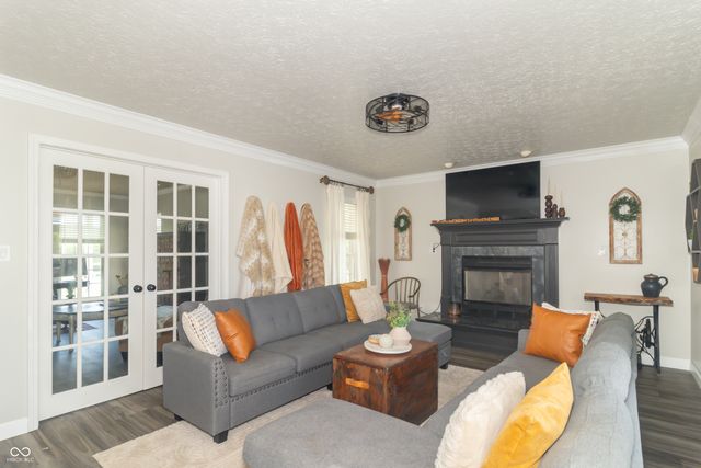 1132 Chapman Drive, Greenfield, IN 46140