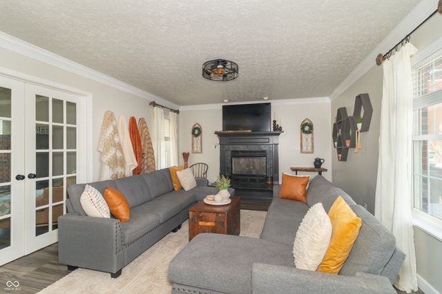 1132 Chapman Drive, Greenfield, IN 46140