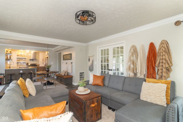 1132 Chapman Drive, Greenfield, IN 46140