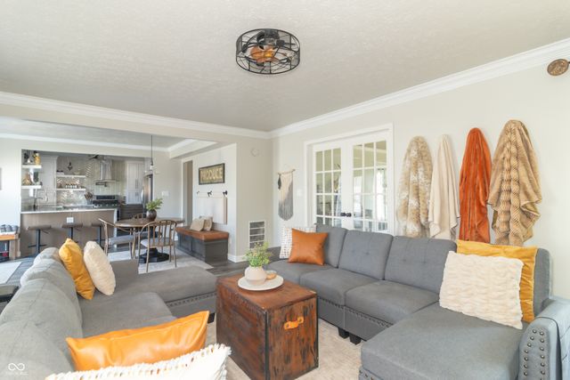 1132 Chapman Drive, Greenfield, IN 46140