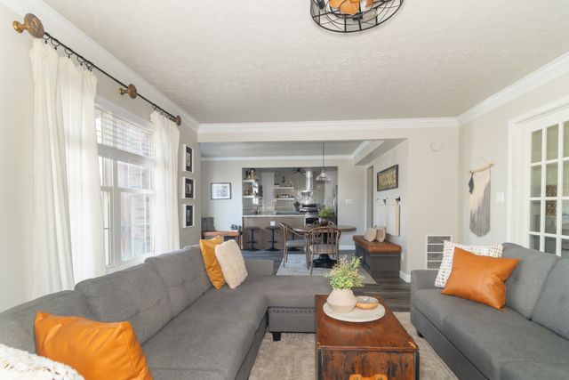 1132 Chapman Drive, Greenfield, IN 46140
