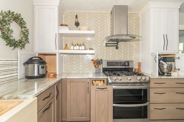 1132 Chapman Drive, Greenfield, IN 46140