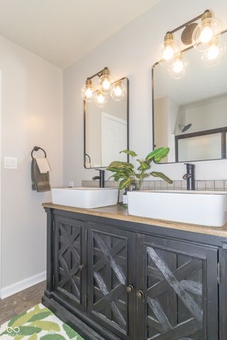 1132 Chapman Drive, Greenfield, IN 46140