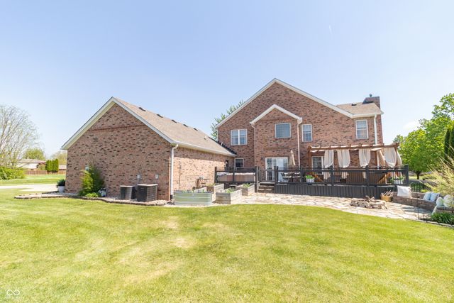 1132 Chapman Drive, Greenfield, IN 46140