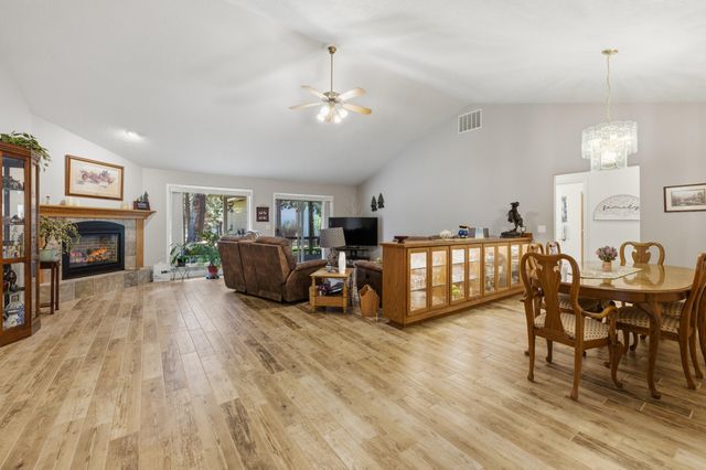 51730 Pine Loop Drive, La Pine, OR 97739
