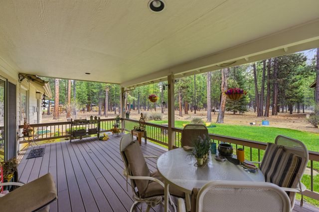 51730 Pine Loop Drive, La Pine, OR 97739